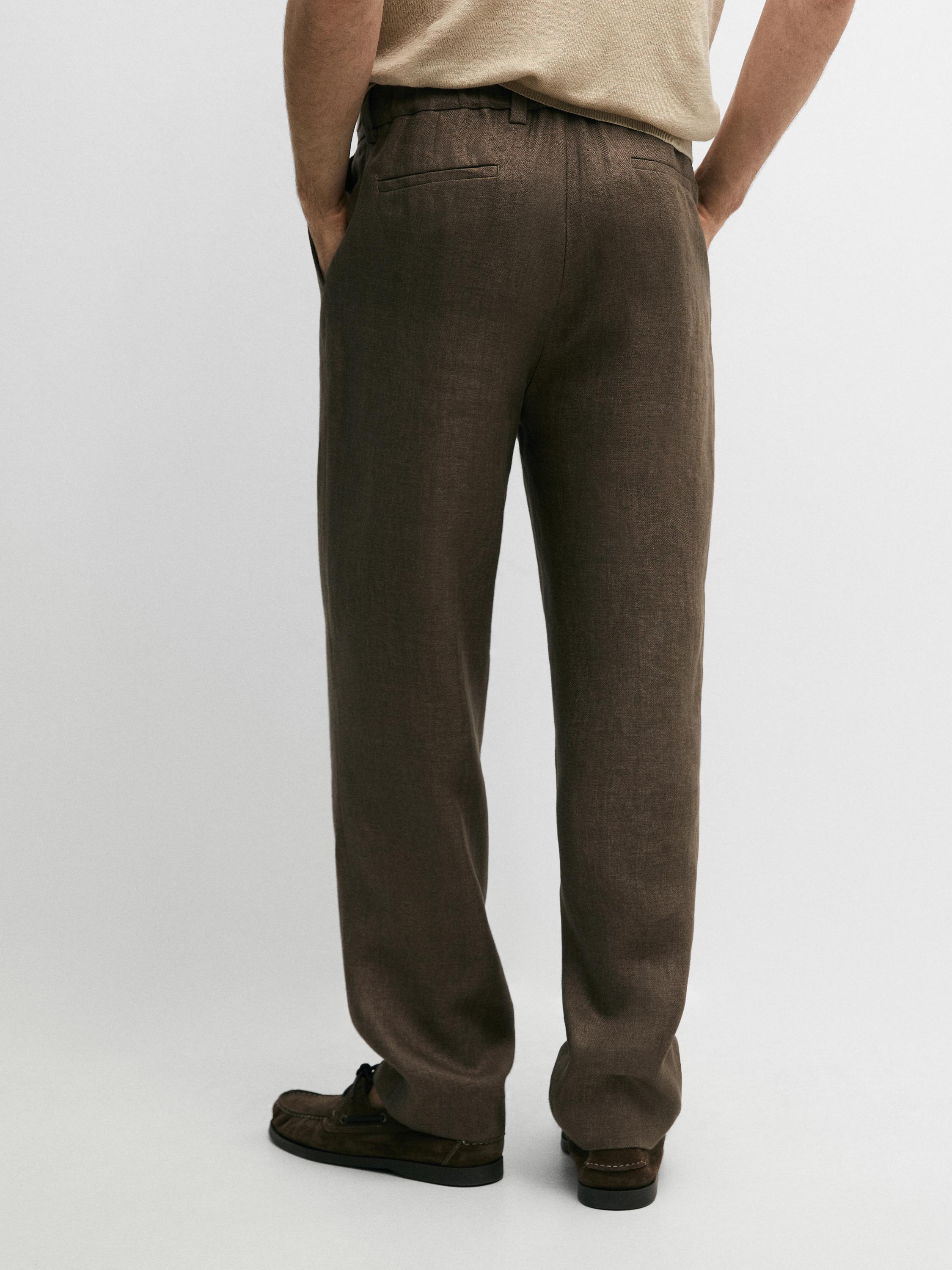 Pantalon à chevrons en lin total look